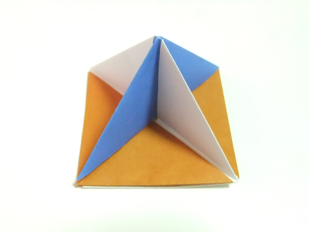 Modular origami square pyramid from 5 waterbomb base units